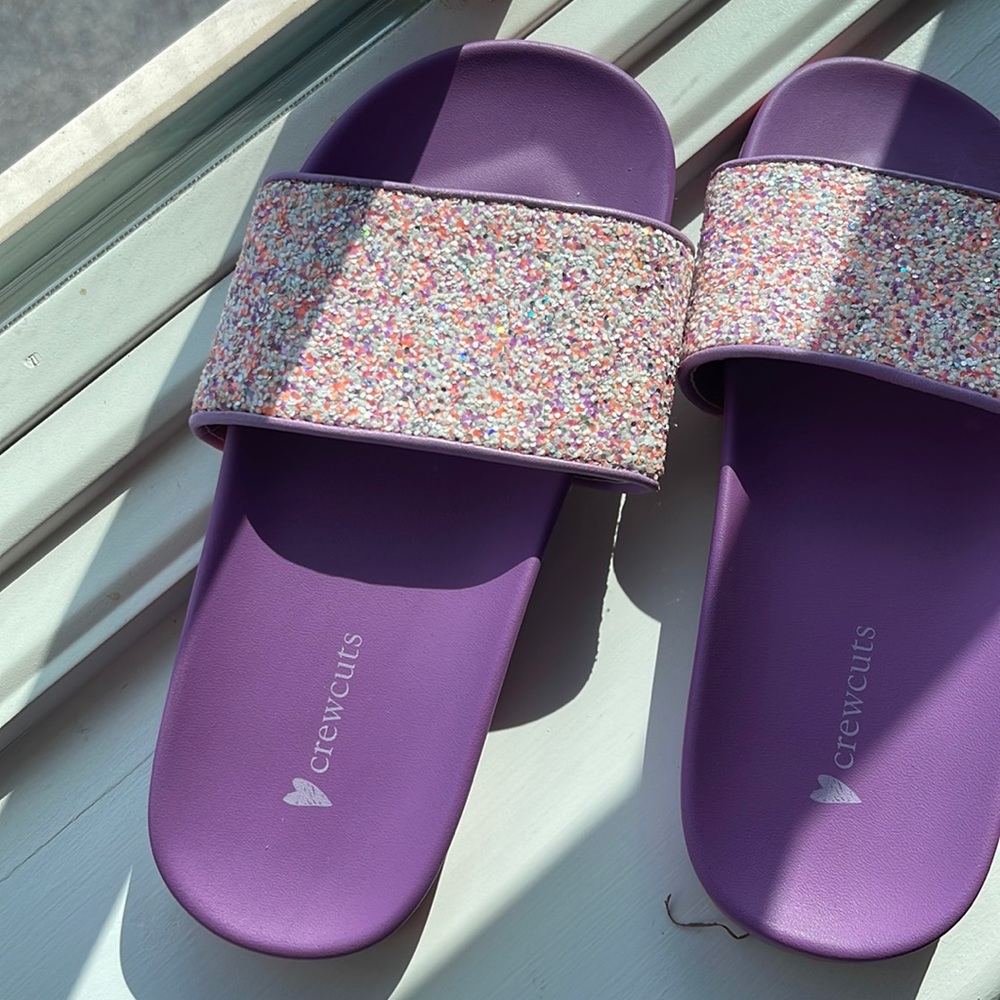 Crewcuts size 12 girls slides like new